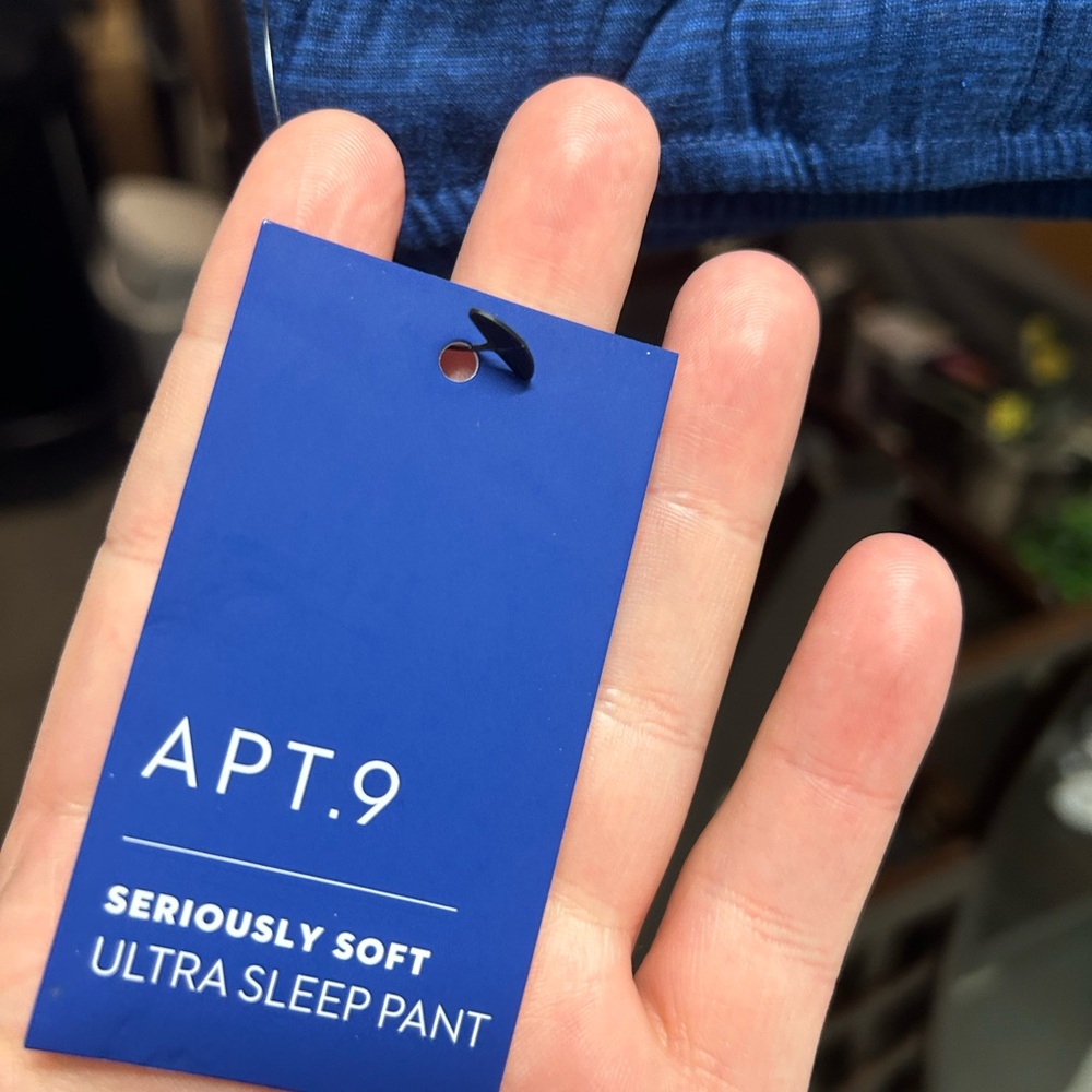 Apt 9 comfy men’s shorts